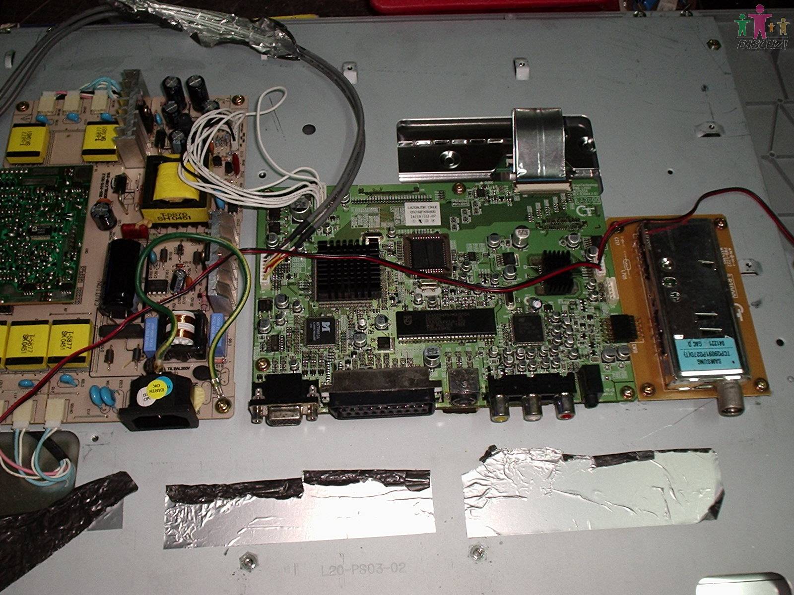 20LCD2.JPG
