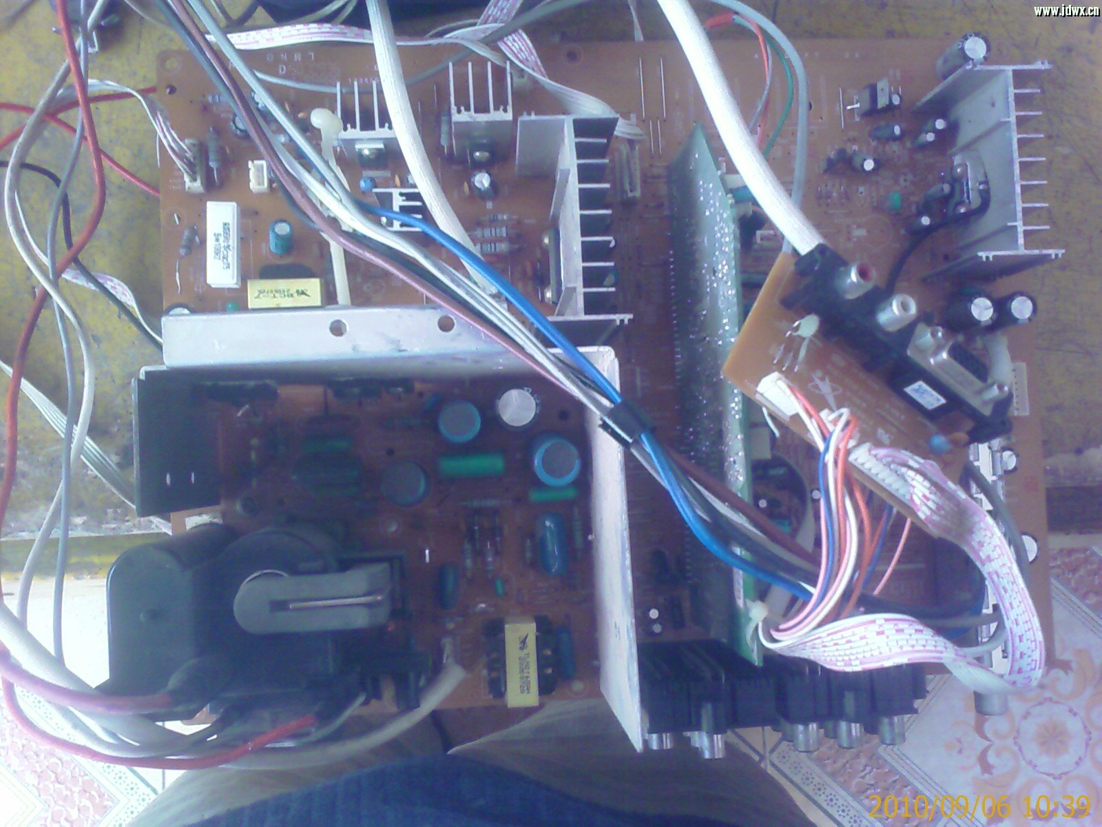 201009061039_00037.jpg